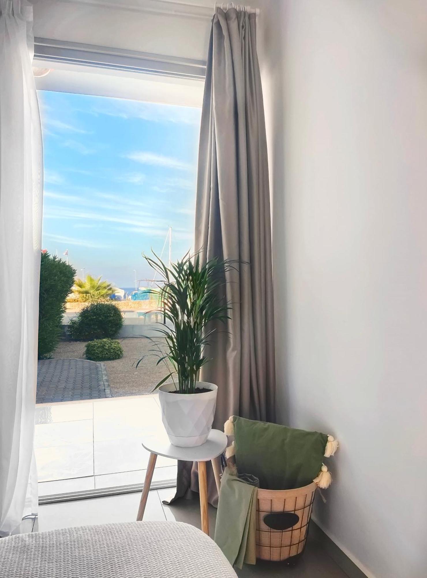Spacious Three-Bedroom Apartment With Sea View A4 Λάπηθος Εξωτερικό φωτογραφία