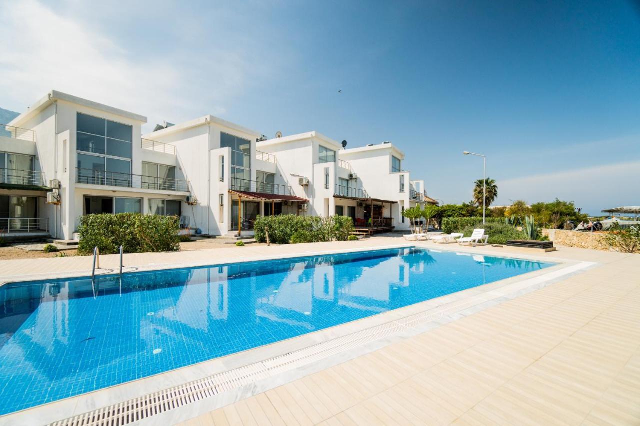 Spacious Three-Bedroom Apartment With Sea View A4 Λάπηθος Εξωτερικό φωτογραφία